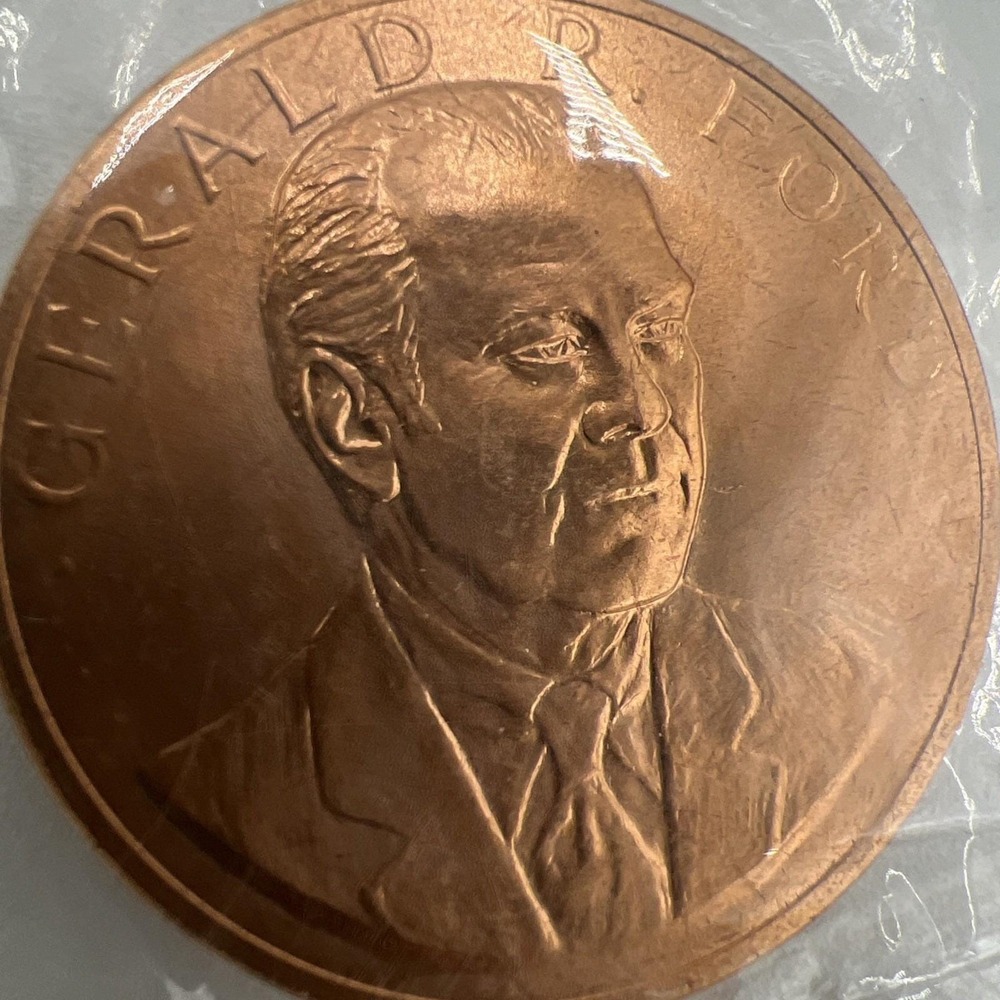 President Gerald Ford Inaugural Commemorative US Mint Bronze Medal Sealed 1.25"